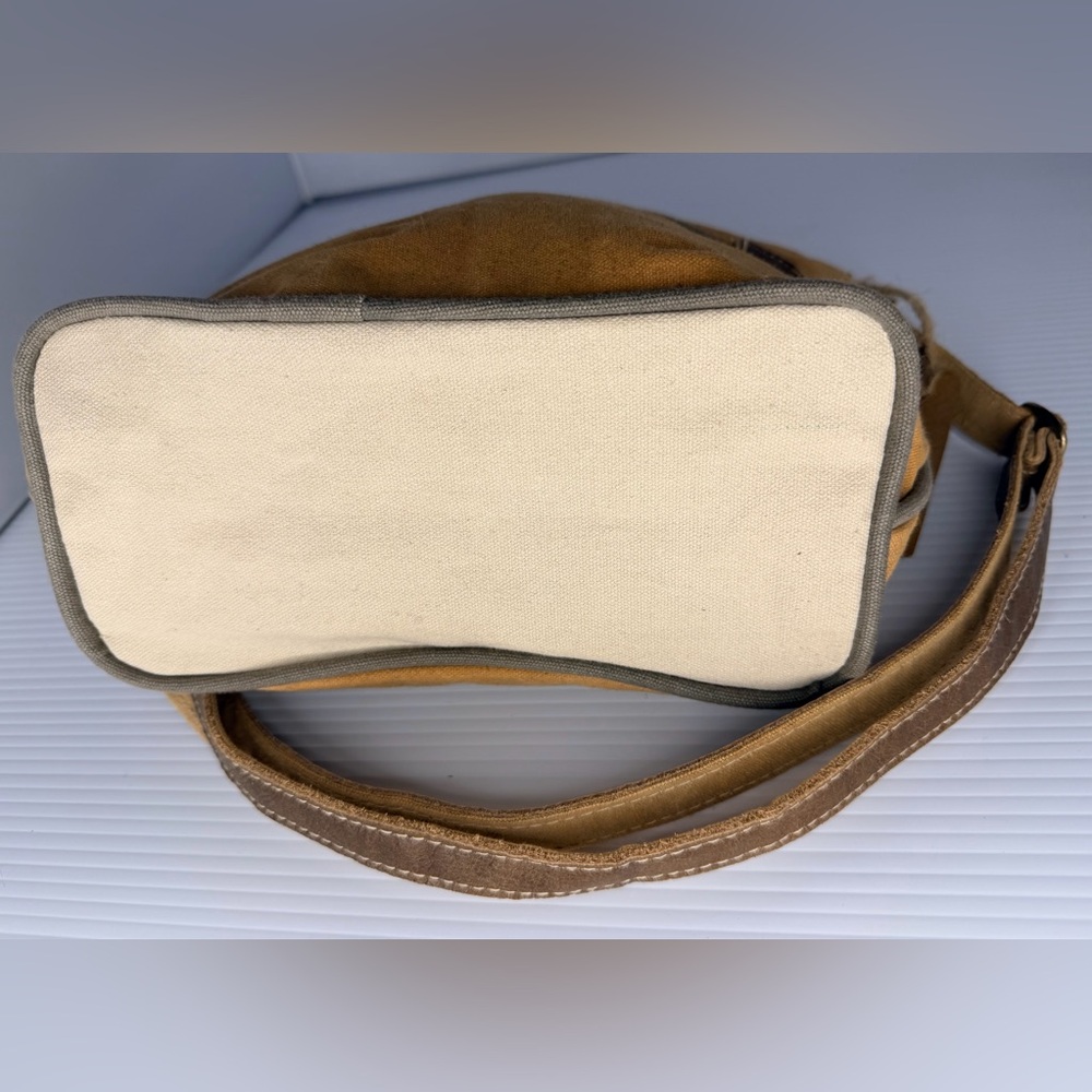 Clea Ray Upcycled Canvas Crossbody Bag Purse NWT - Picture 5 of 5